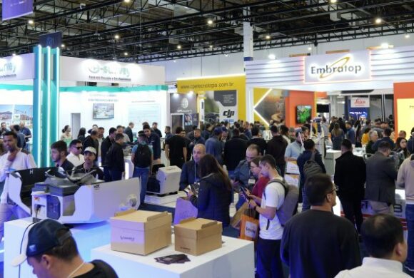 Mais de 12 mil profissionais visitaram a Expo eVTOL, DroneShow Robotics, MundoGEO Connect e SpaceBR Show 2026 Mais de 12 mil profissionais visitaram a Expo eVTOL, DroneShow Robotics, MundoGEO Connect e SpaceBR Show 2026