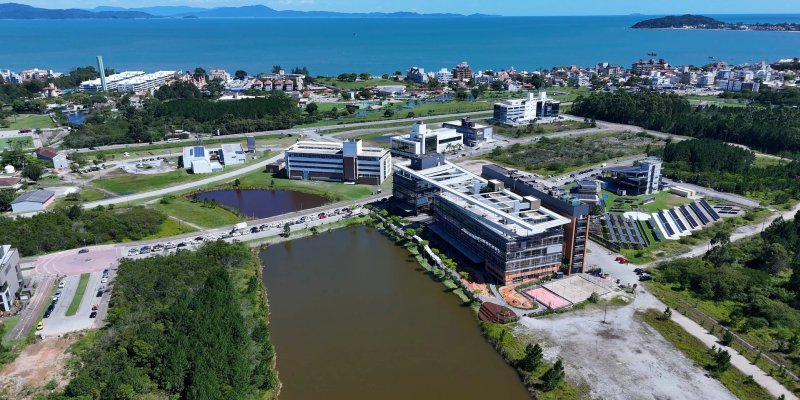 Santa Catarina apresenta plano para construir vertiporto e desenvolver mobilidade aérea avançada