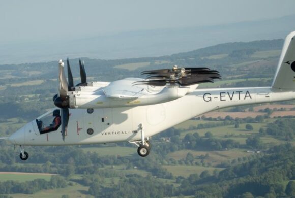 Vertical Aerospace realiza primeiro voo pilotado de eVTOL VX4 em espaço aéreo aberto Vertical Aerospace realiza primeiro voo pilotado de eVTOL VX4 em espaço aéreo aberto