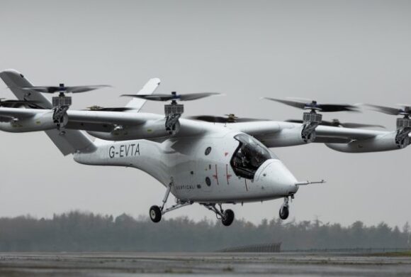 Vertical Aerospace avança em testes de eVTOL com voo inédito sem amarras